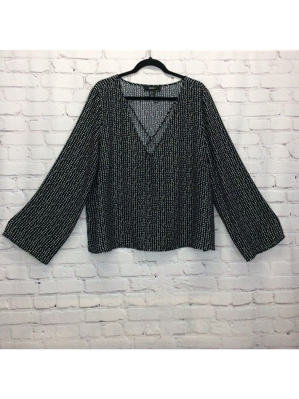 Forever 21 Women’s Size 2x Criss Cross V-neck Tunic Black/White Flared Sleeves - Picture 1 of 8